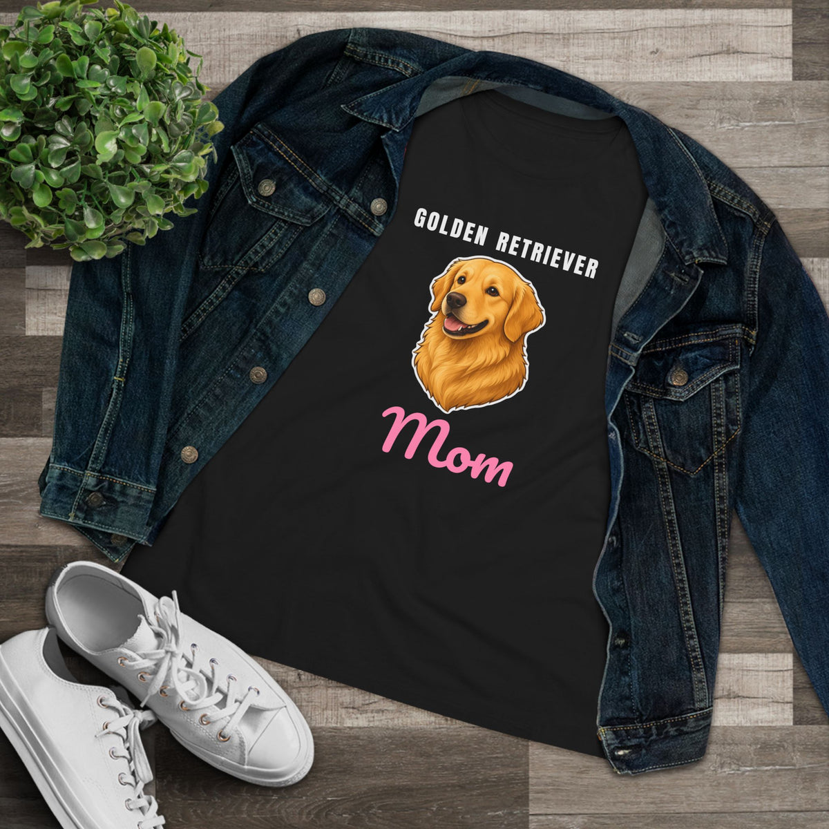 Golden Retriever Dog Mom Women's Tee
